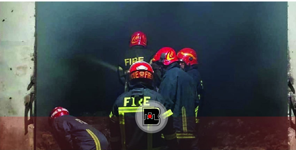 খুলনায় পাটকলে অগ্নিকাণ্ড